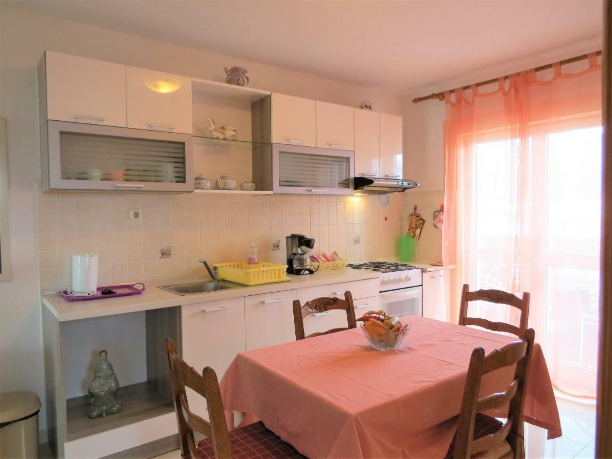 Guesthouse Villa Marija Cres Exteriör bild